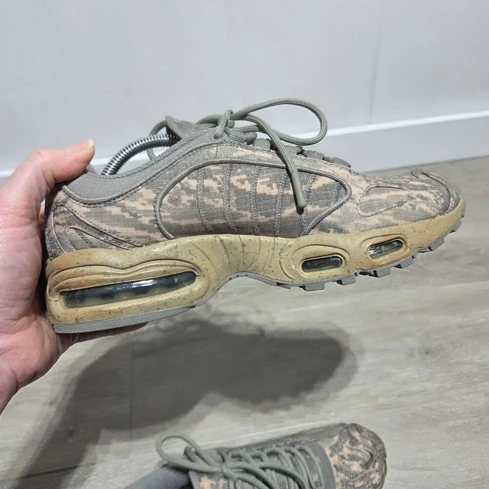 Nike Air Max Tailwind 4 SP 